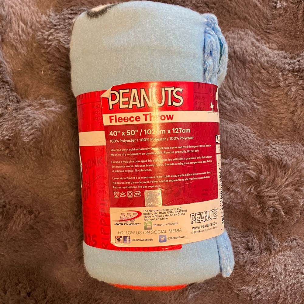 Peanuts Snoopy and Woodstock Light Blue Fleece Blanket - Picture 3 of 6